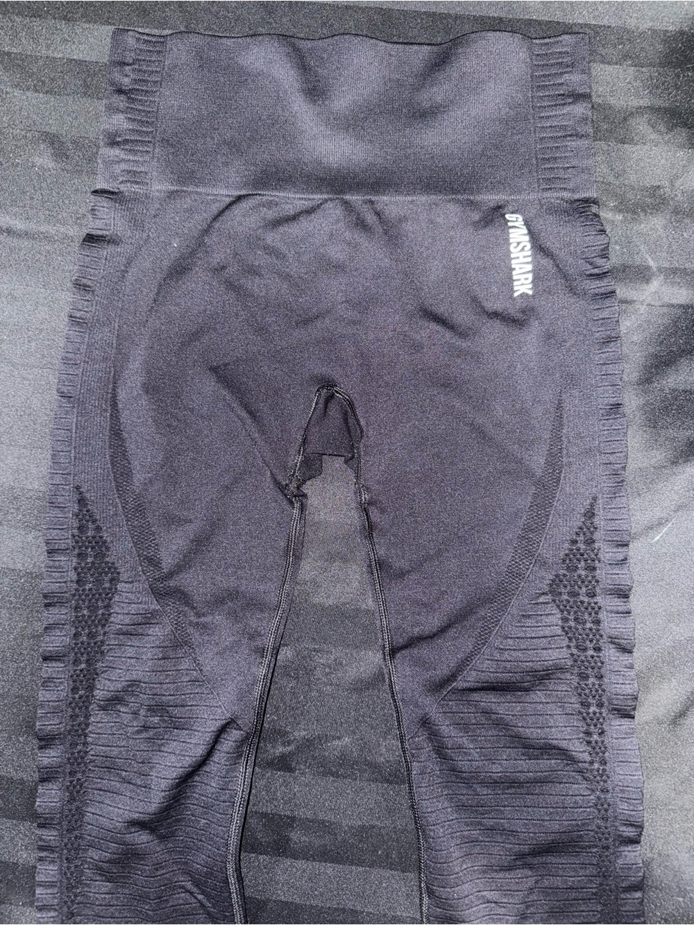 Gymshark Black Seamless High-Waist Leggings with Subtle Logo
